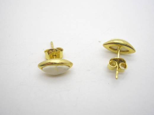 Bernstein-Ohrstecker oval mit 925er Silbervergoldet