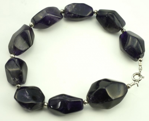 Wundersch�ne Amethyst Armband mit 925 Silber Federring Verschluss