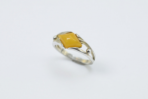 Bernstein Ring in 925 Silber gefast