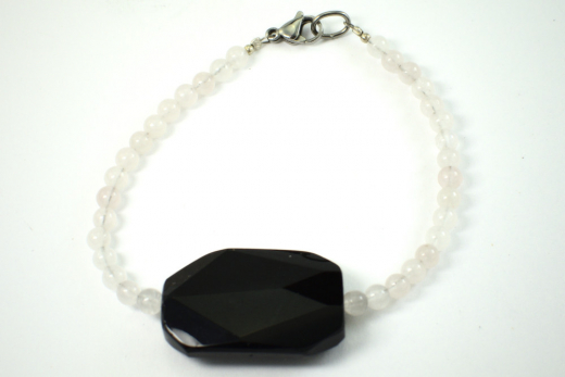 Wunderschne Armband mit Rosenquarz und OnyxFacettiert