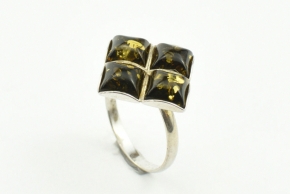 Grner Bernstein Ring in 925er Sterling Silber gefasst