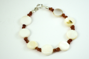 Perlmutt mit Carneol Armband 925 Silber FederringGre:ca: 18 cm
